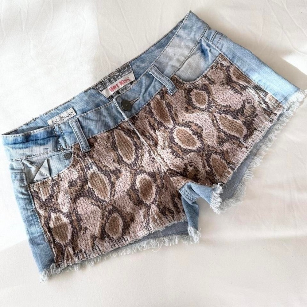 y2k‎ snakeskin print cutoff mini jean shorts